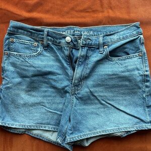 AE Strigid Super High-Waisted Relaxed Denim Short